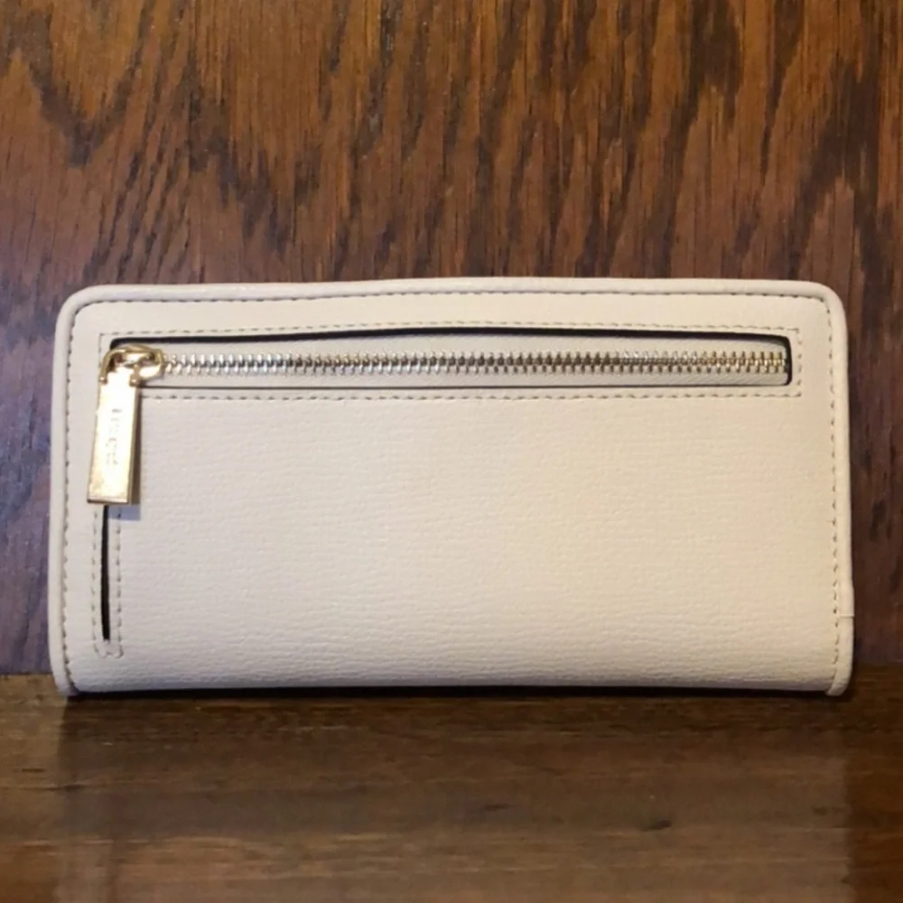 NWT-Kate Spade-Darcy-Large Slim Pineapple Bifold Wallet-$199 - Picture 3 of 11